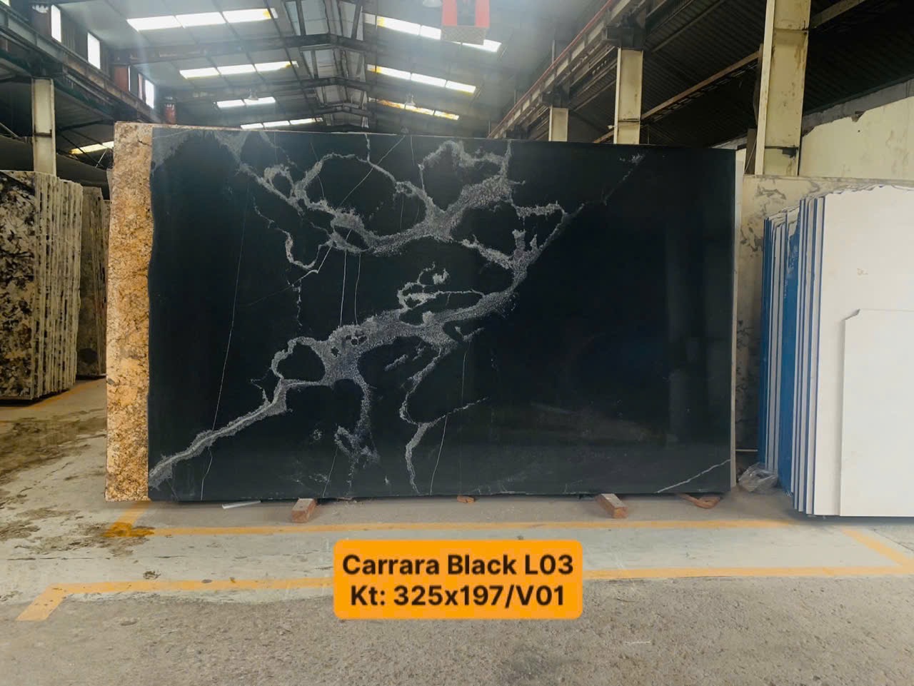 Tranh đá Carrara Black Granite cao cấp